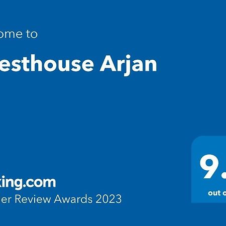 Guesthouse Arjan Berat Exterior foto