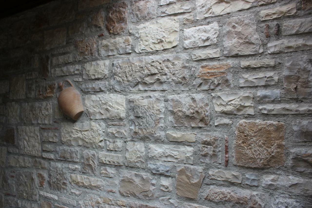 Guesthouse Arjan Berat Exterior foto
