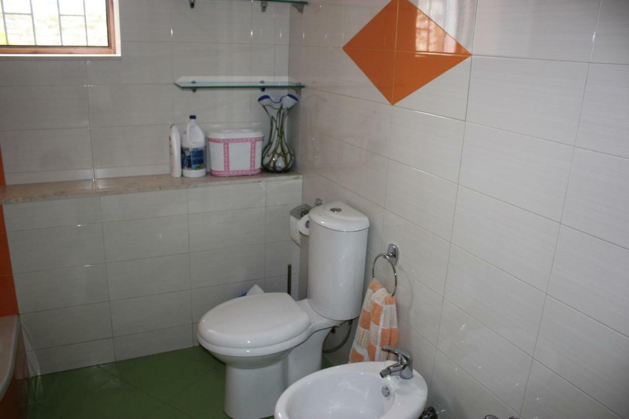 Guesthouse Arjan Berat Exterior foto